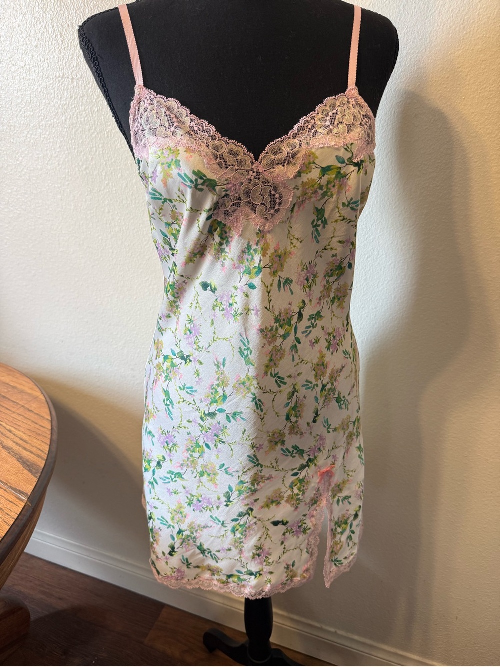 Vintage Victoria’s Secret lace fairycore slip sparkles in the lace